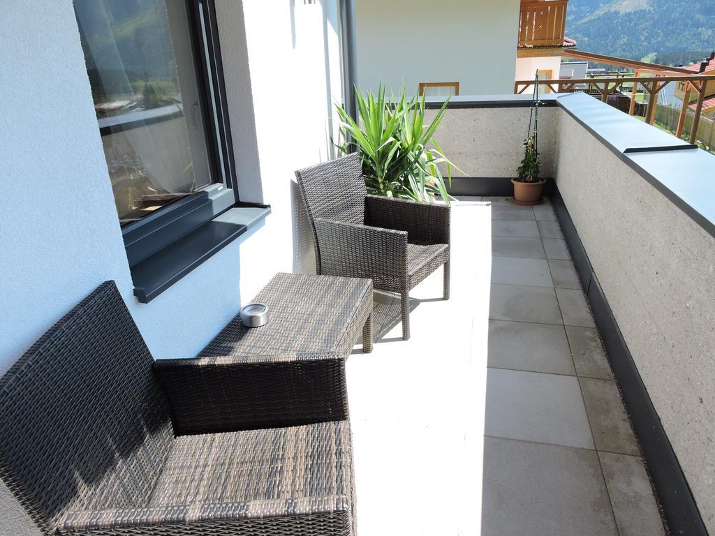 Haus Moesenlechner Lägenhet Maishofen Exteriör bild