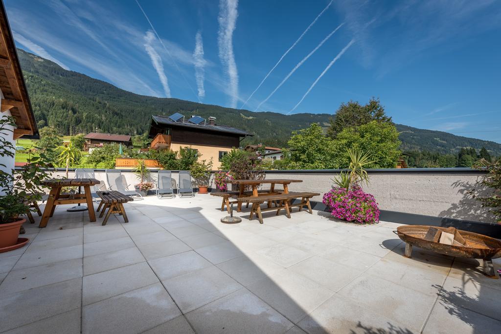 Haus Moesenlechner Lägenhet Maishofen Exteriör bild
